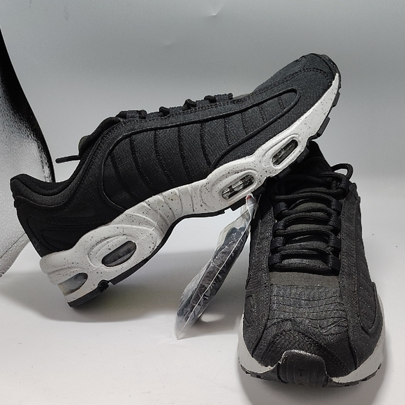 Nike Air Tailwind Black and Gray Sneakers New Without Tag - Picture 1 of 8